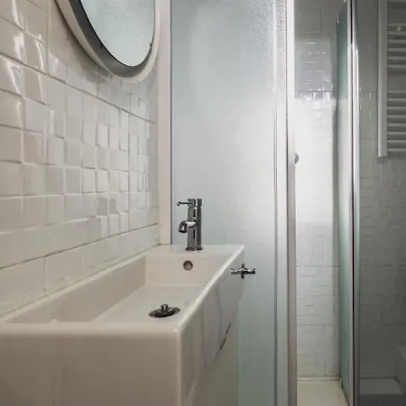 Hostnfly - Cosy Flat At Montmartre דירה *